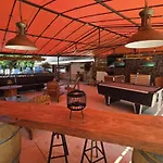 Confortable 2 Avec Terrasse, - Api-1-52-1748 אתר קמפינג