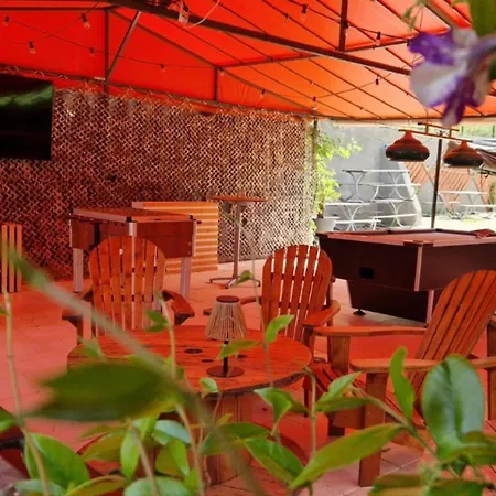 캠프장 Confortable 2 Avec Terrasse, - Api-1-52-1748